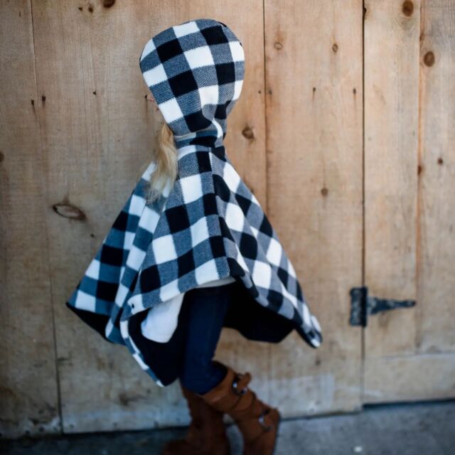 AURETA NEW PLAID MAXI PONCHO